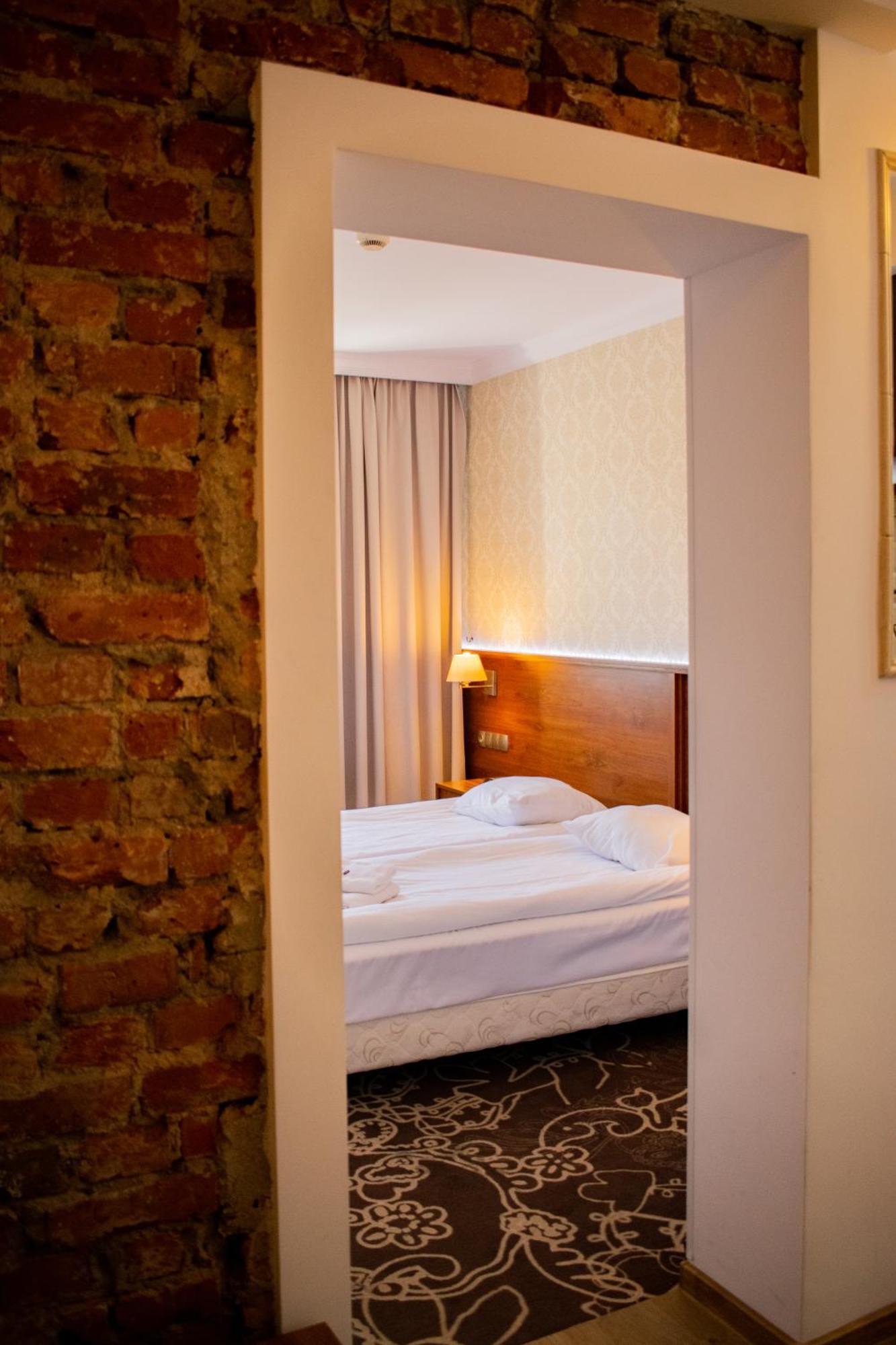 Hotel Pruski Orneta Экстерьер фото